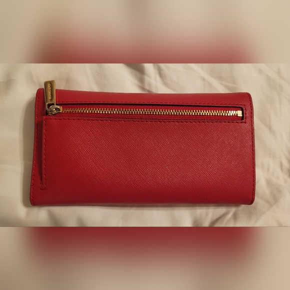 Michael Kors Red Wallet - Picture 2 of 3